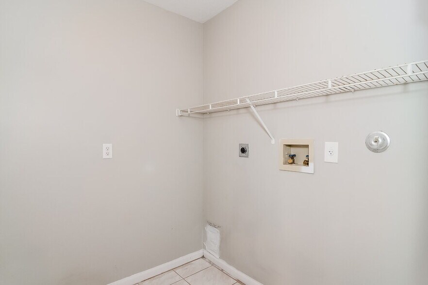 Building Photo - 23410 Serene Meadow Dr S