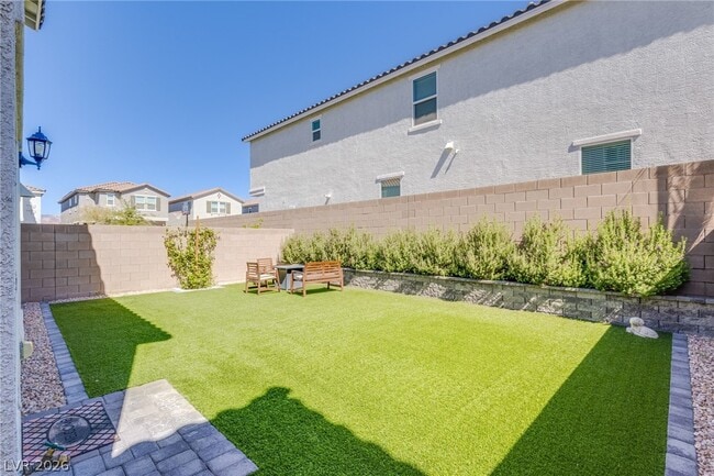 Building Photo - 7712 Lush Oasis Ave.