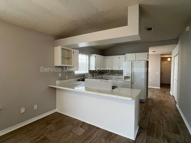Building Photo - 174 Wildflower Ln