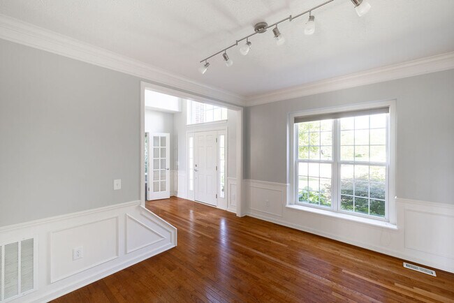 Building Photo - 8965 Snowberry Court