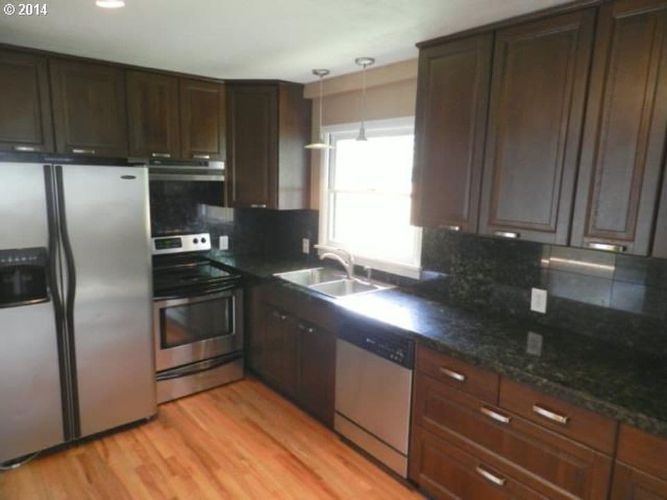 Kitchen. - 9003 SE Stephens St