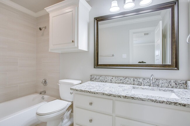 Building Photo - 3207 37th St