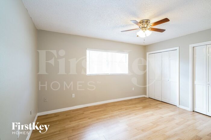 Building Photo - 4525 Debbie Ln
