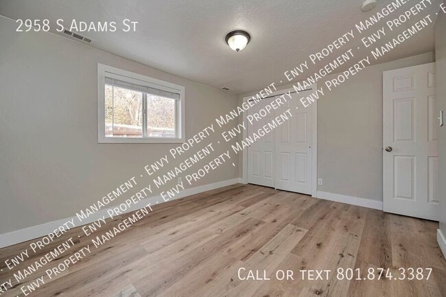 Building Photo - 2958 S Adams St