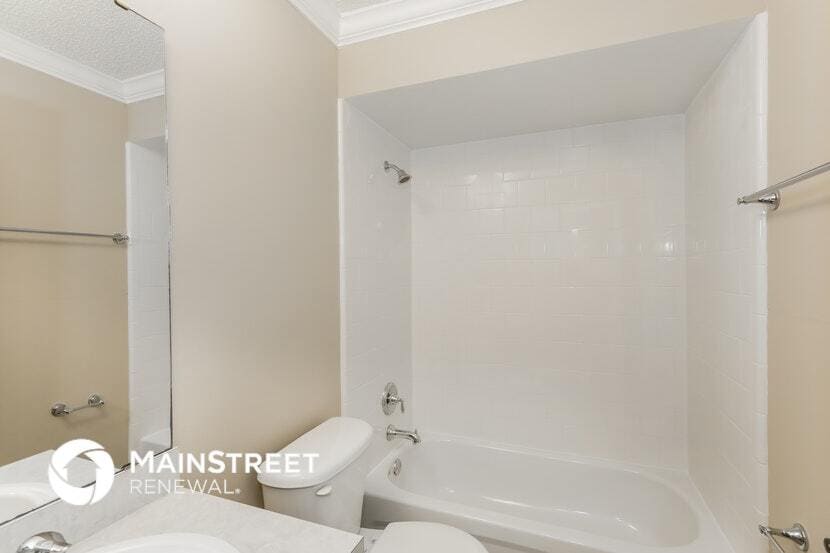 Building Photo - 1368 Summerbrook Dr