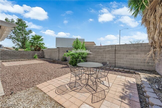 Building Photo - 5037 Sock Hop Way