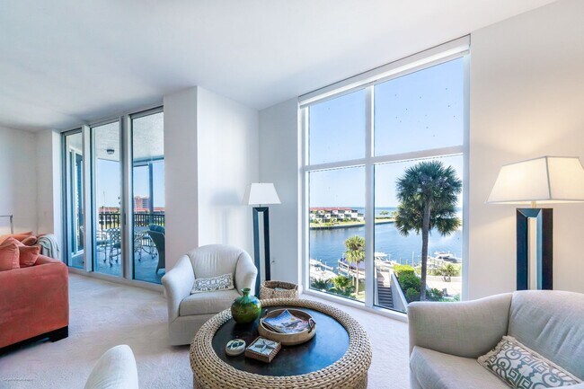 Building Photo - EXECUTIVE VACATION RENTAL
