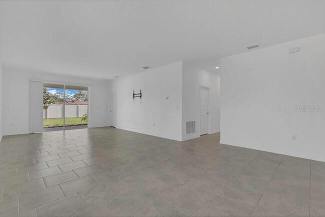Building Photo - 2884 Nottel Dr