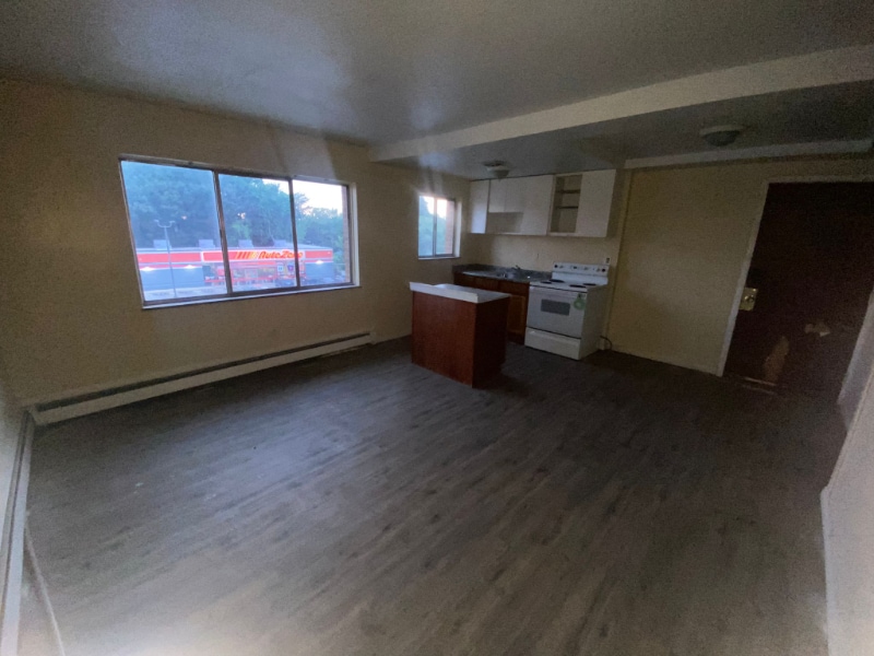 Building Photo - 15112 Euclid Ave