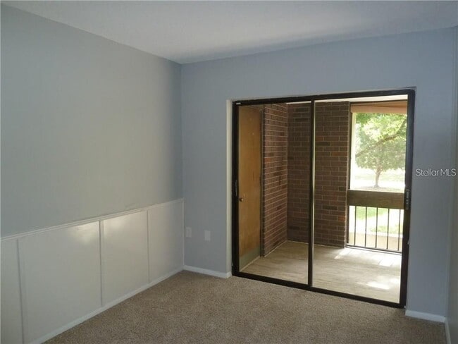 Building Photo - 212 Caryl Way