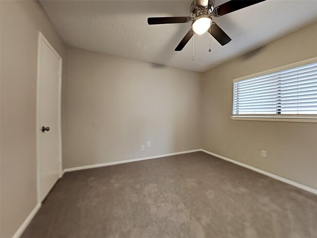 Building Photo - 24031 Griffin House Ln