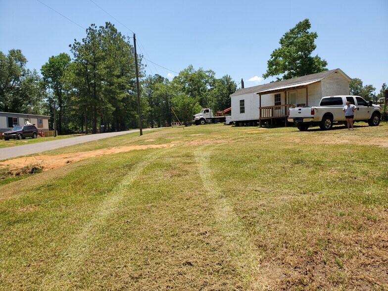 Building Photo - 307 Cutts Rd