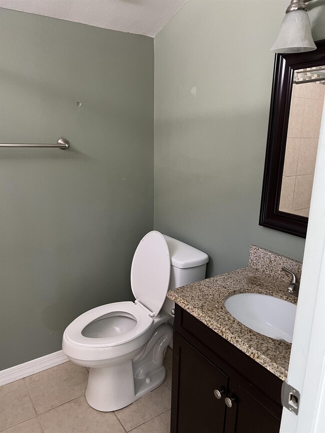 Building Photo - 1309 Airport Dr