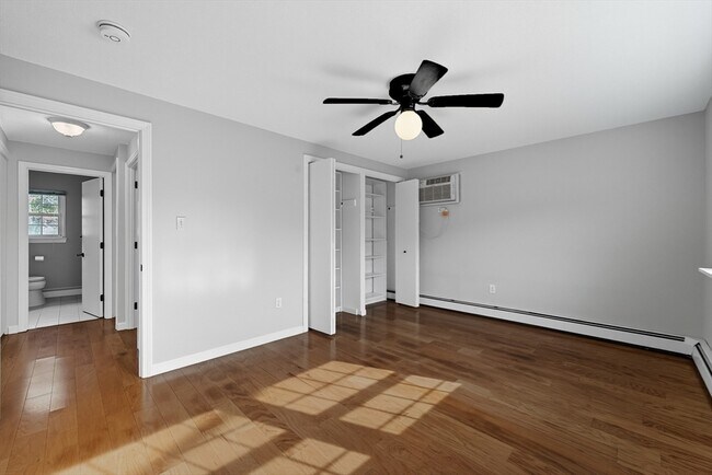 Building Photo - 10 Washington Park Dr