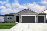 Building Photo - 14561 Pne Knl St