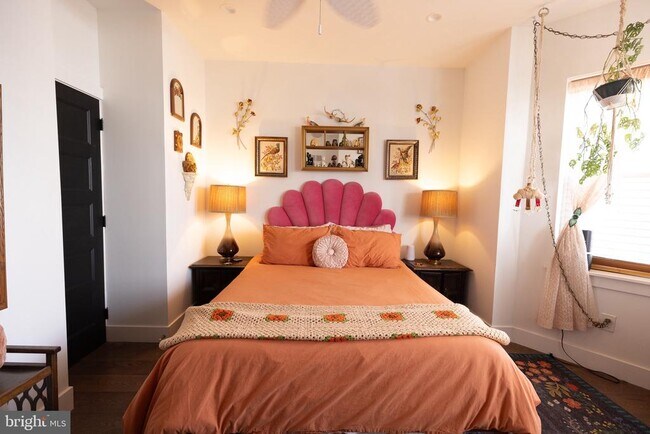 Building Photo - 1010 S Paxon St