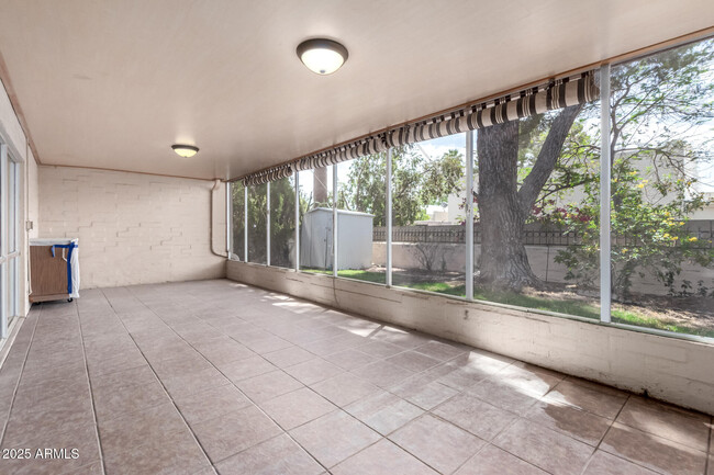 Building Photo - 5 Inner Cir