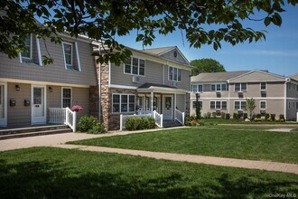 Building Photo - 25 Fairfield Way