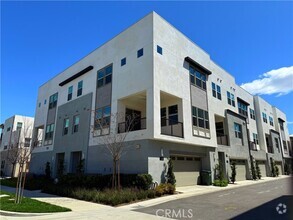 Building Photo - 995 Poppy Ct