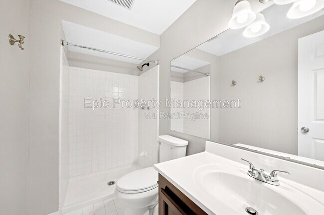 Building Photo - 2233 Brookhaven Rd
