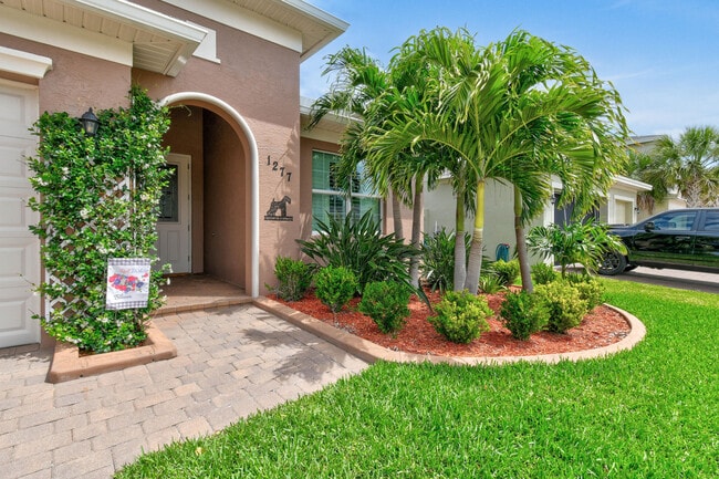 Primary Photo - 1277 NW Leonardo Cir
