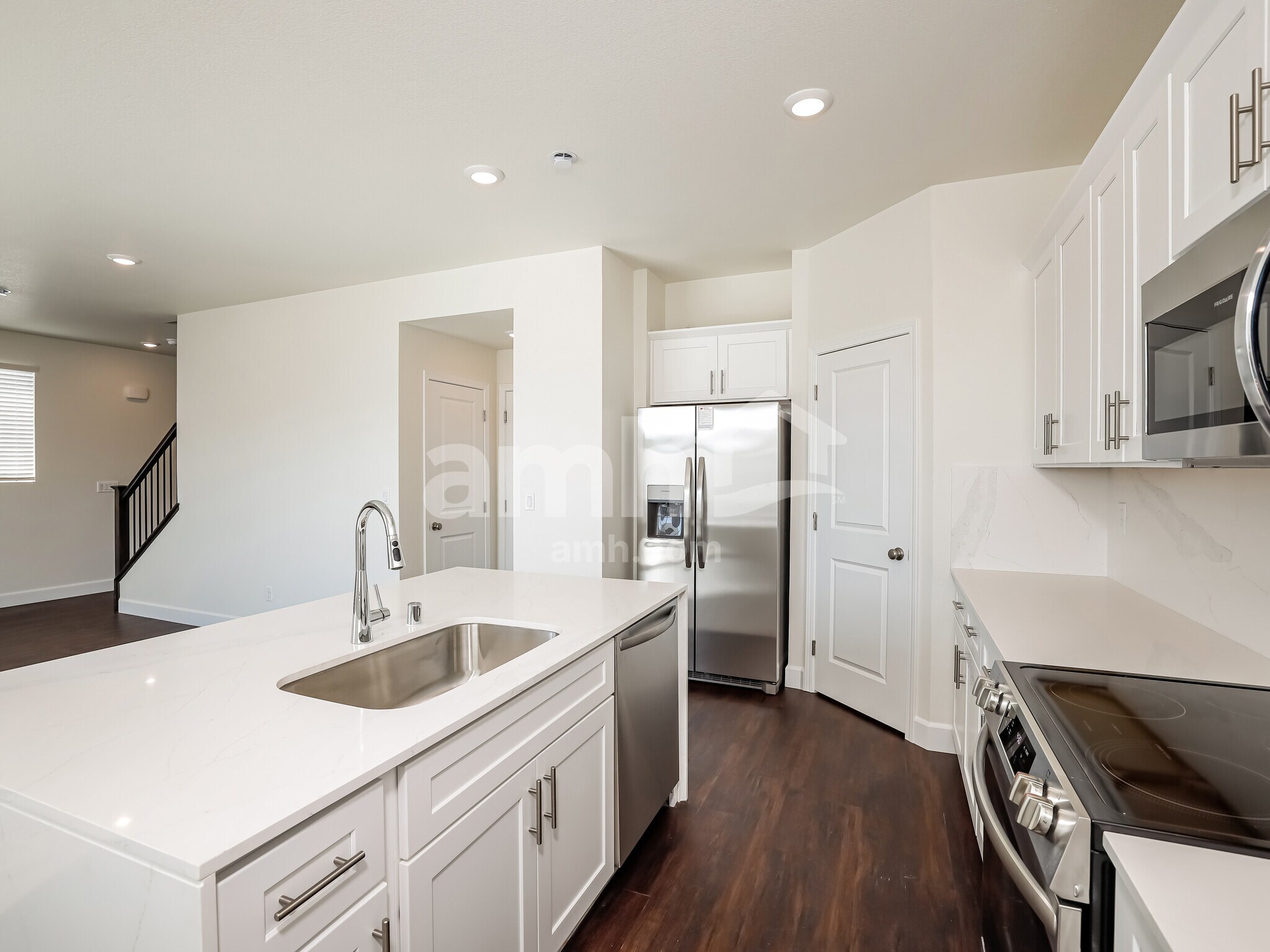 Building Photo - 1515 Inspiration Ln