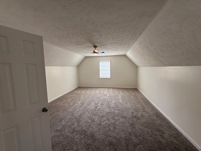Building Photo - 112 Foxworth Dr