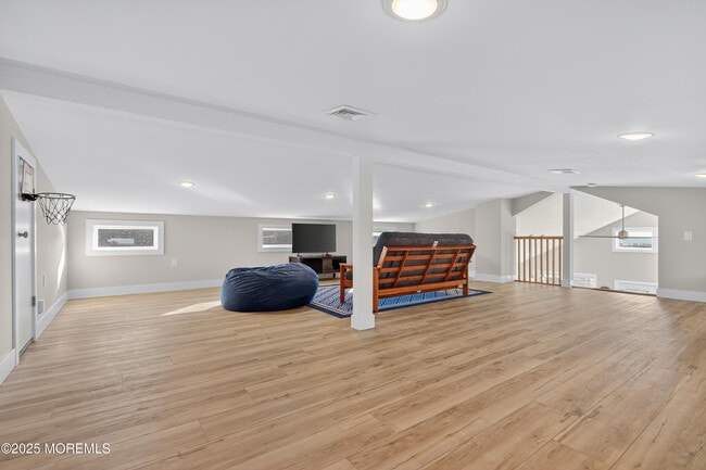 Building Photo - A3255 Goa Way