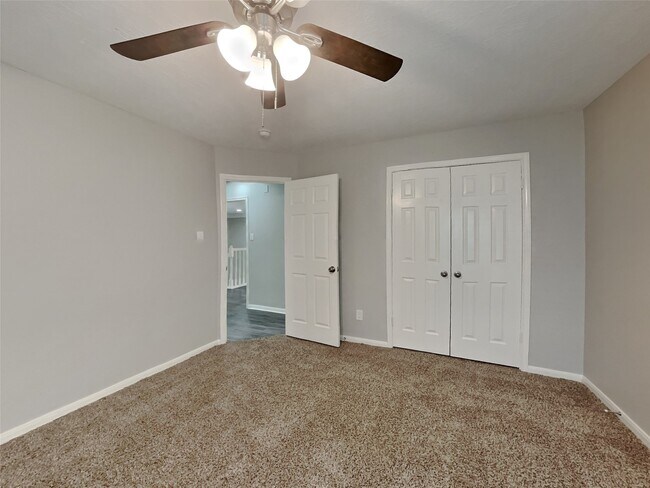 Building Photo - 510 Tanguey Ct