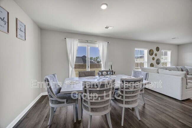 Building Photo - 706 Common Widgeon Wy