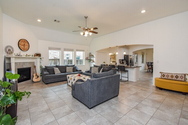 Building Photo - 12447 Girasole Ct