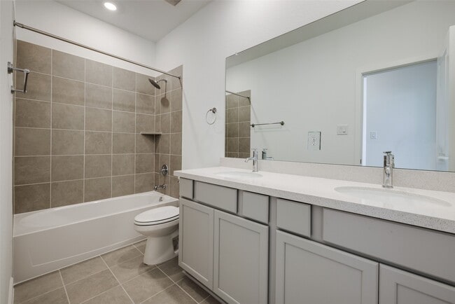 Building Photo - 9711 Westminster Mnr Dr