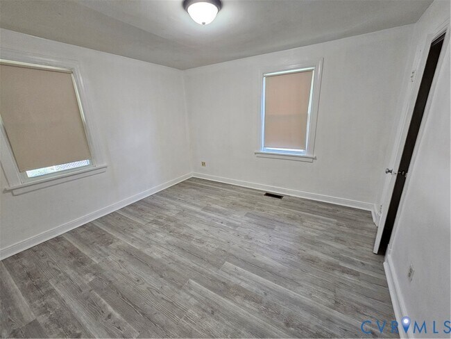 Building Photo - 4135 Leake Ave