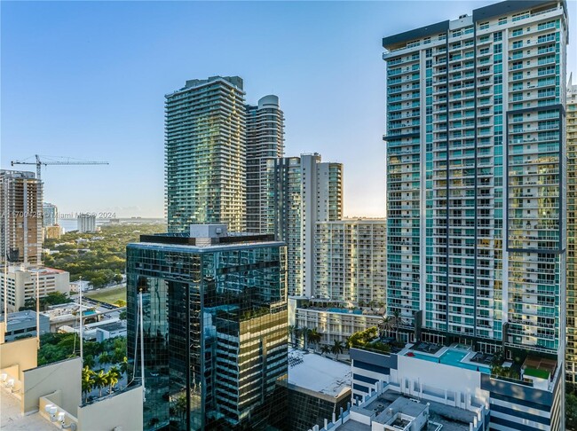 Building Photo - 1080 Brickell Ave