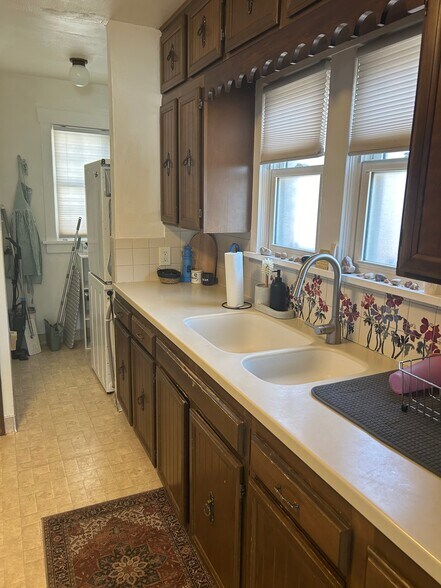 Building Photo - 213 S 100 W