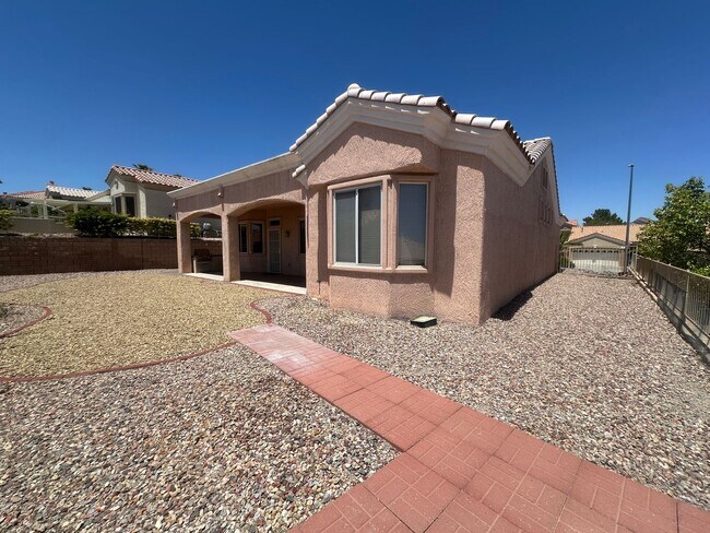 Building Photo - Sun City Summerlin 2 Bedroom