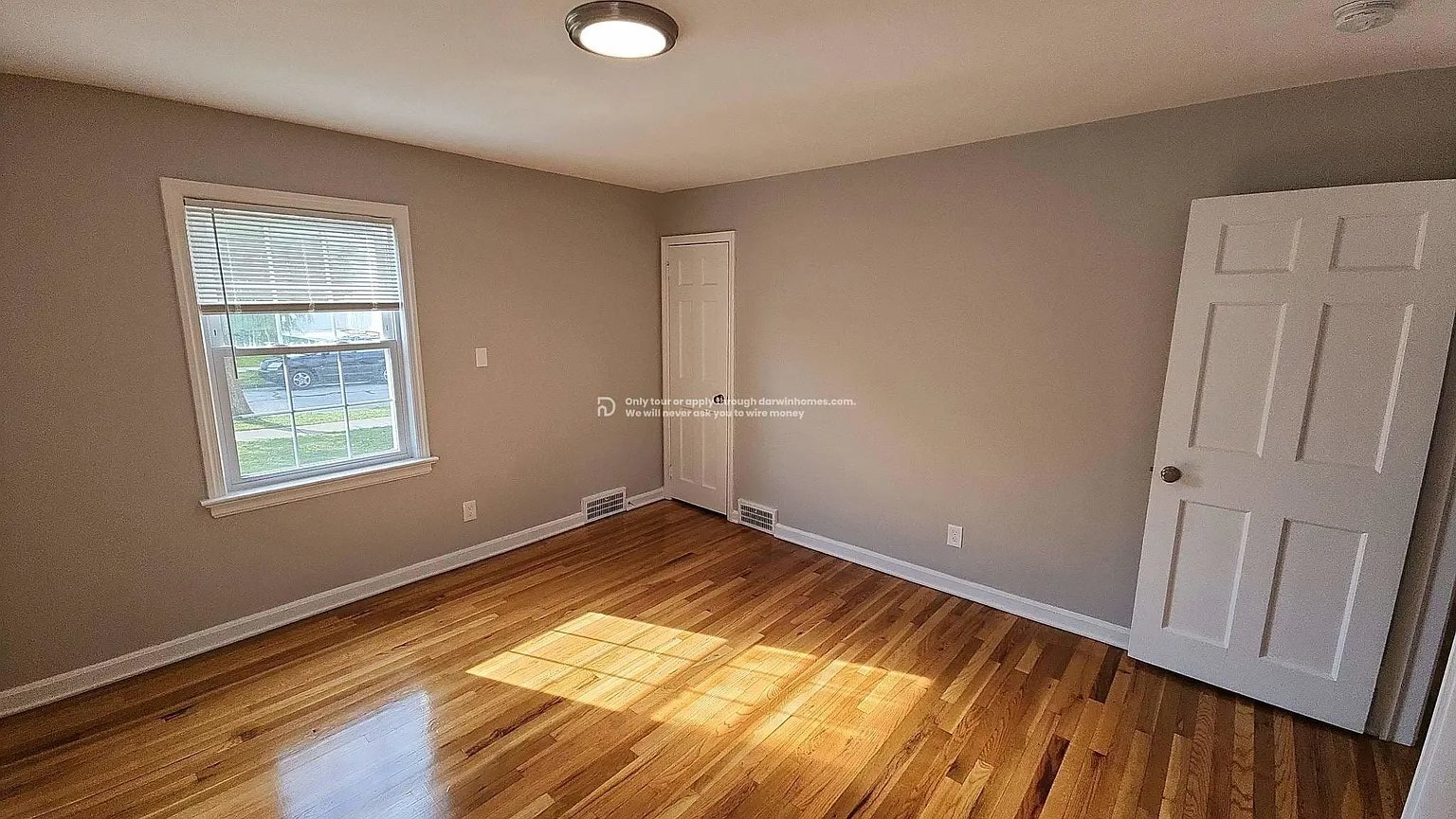 Building Photo - 3965 Warrendale Rd