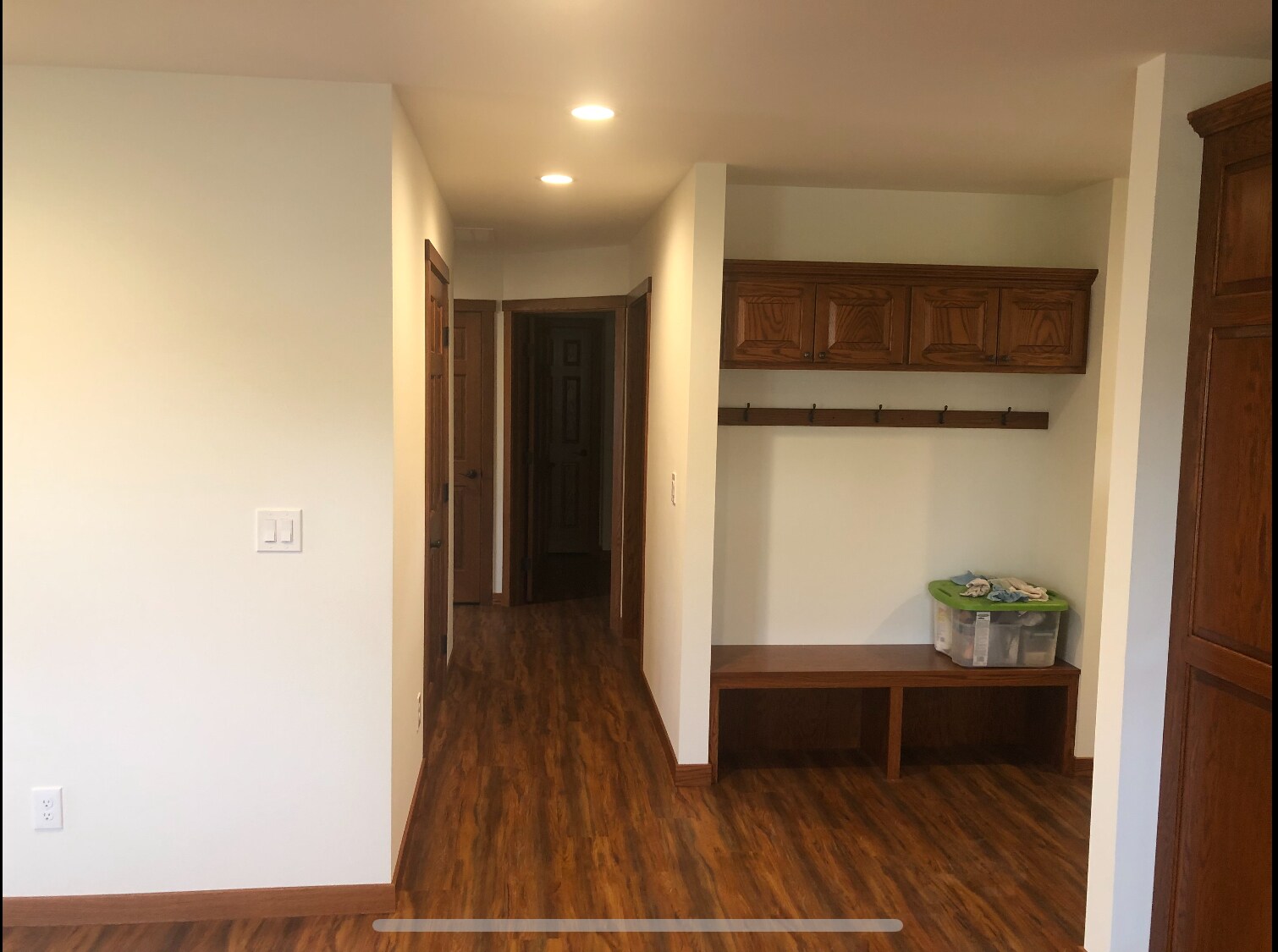 Building Photo - 1402 Maple Dr