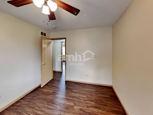 Building Photo - 2110 Three Forks Dr