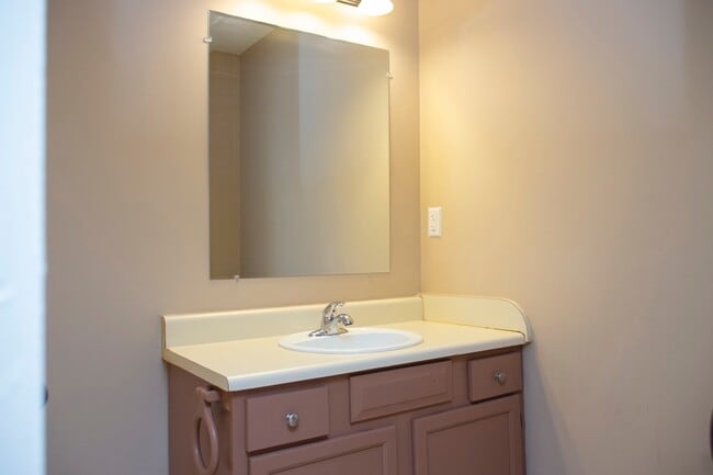Building Photo - Half off first month rent move in special!