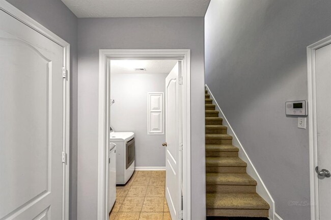 Building Photo - 22435 Stamford Brook Ct