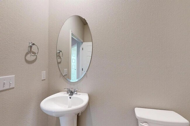 Building Photo - 12112 Dillon Fls Dr