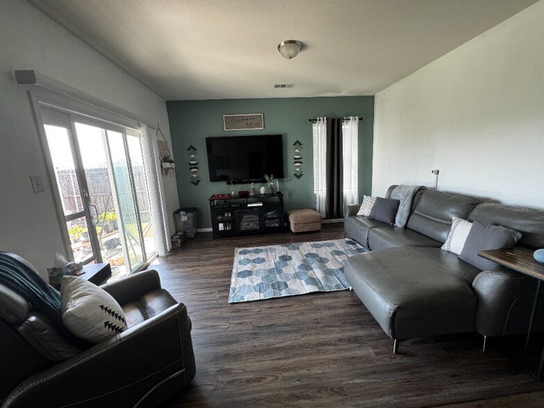 Building Photo - 6512 Trident Ct