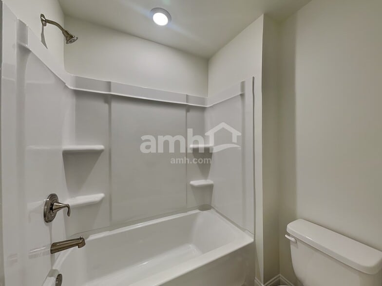 Building Photo - 3672 Creek View Cir