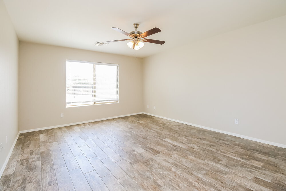 Building Photo - 30617 N Desert Star Dr