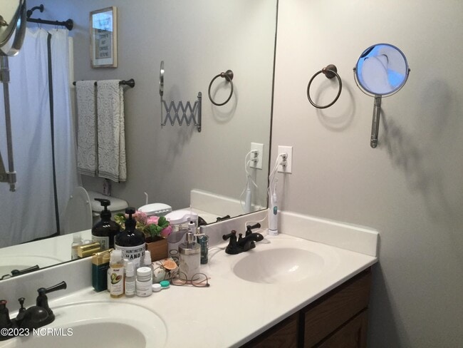 Building Photo - 109 Coree Way