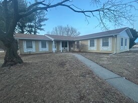 Building Photo - 5672 Summer St