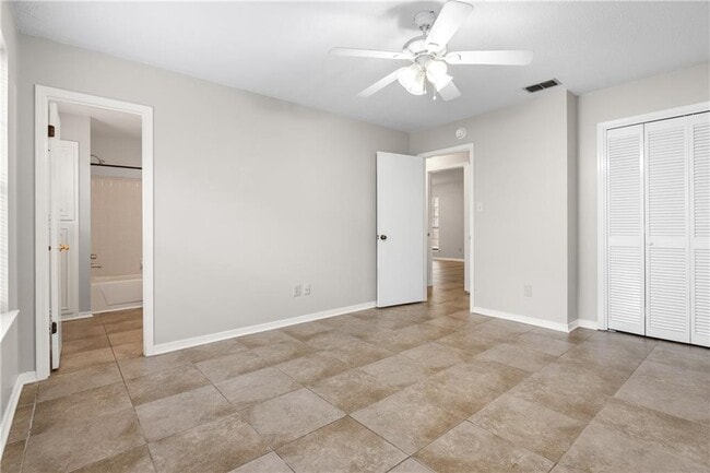 Building Photo - 5928 Windham Ct