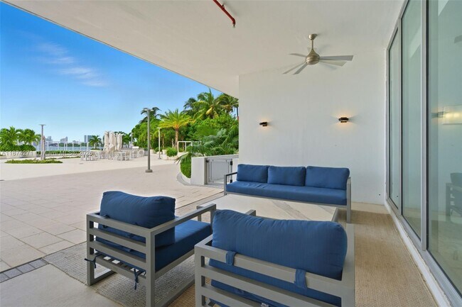 Building Photo - 1000 West Ave