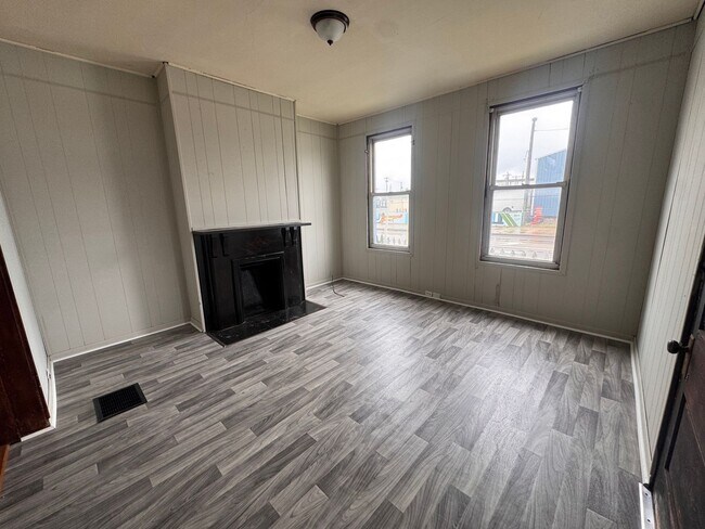Building Photo - 841 N 3rd St
